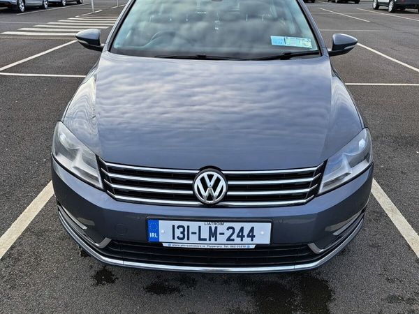 Volkswagen Passat Saloon, Diesel, 2013, Grey