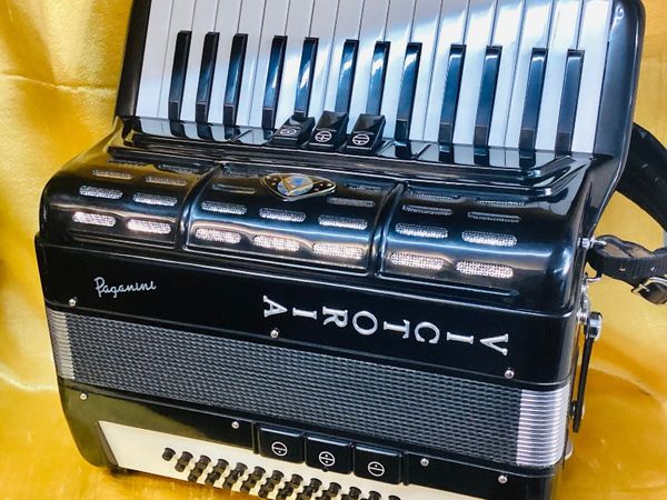 Free bass deals accordion for sale