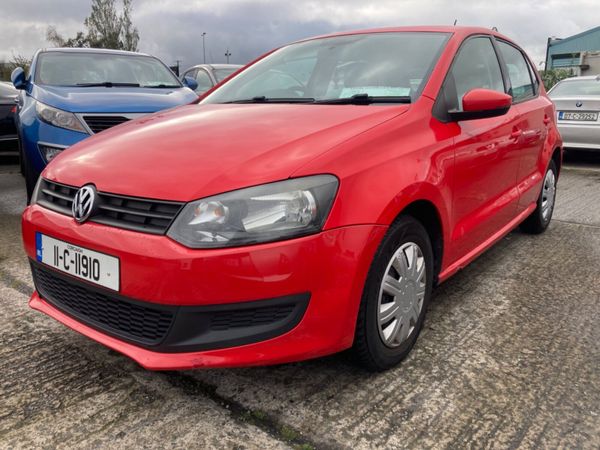 Volkswagen Polo Hatchback, Petrol, 2011, Red