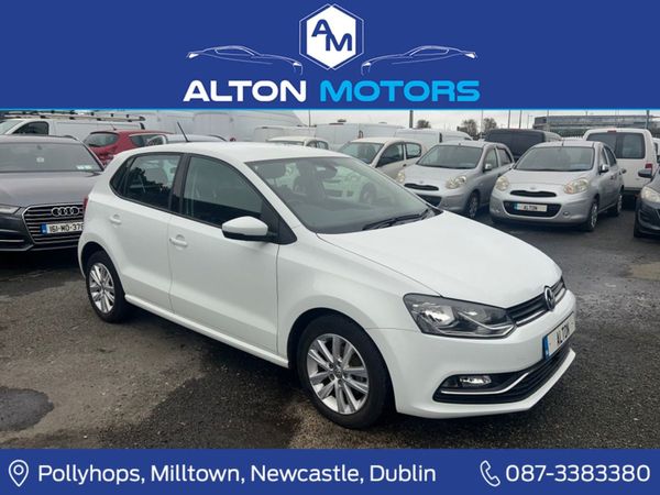 Volkswagen Polo Hatchback, Petrol, 2015, White