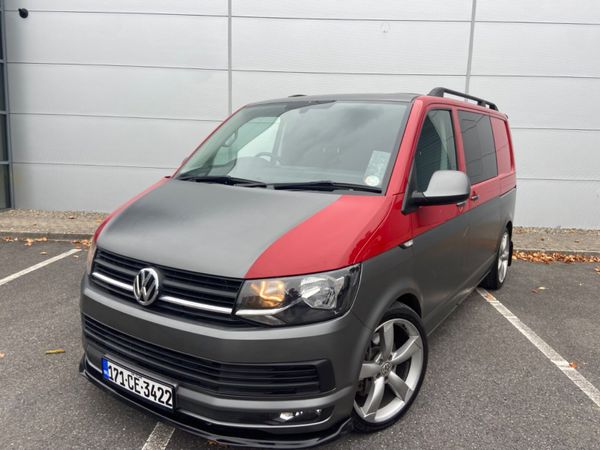 Volkswagen Caravelle Van, Diesel, 2017, Red