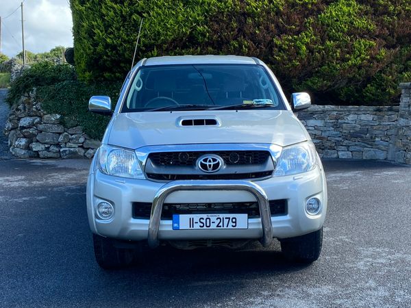 Toyota Hilux Pick Up, Diesel, 2011, Silver