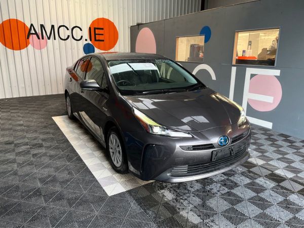 Toyota Prius Hatchback, Petrol Hybrid, 2019, Grey