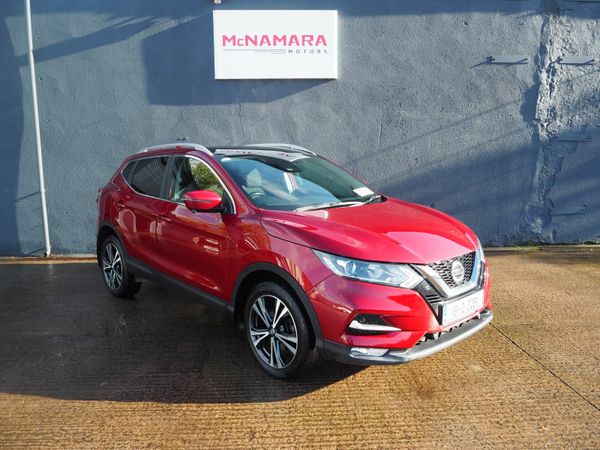 Nissan Qashqai SUV, Diesel, 2019, Red