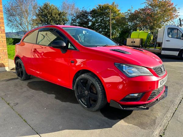 SEAT Ibiza Hatchback, Petrol, 2014, Red