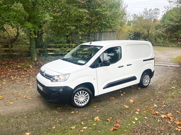 Citroen Berlingo MPV, Diesel, 2022, White