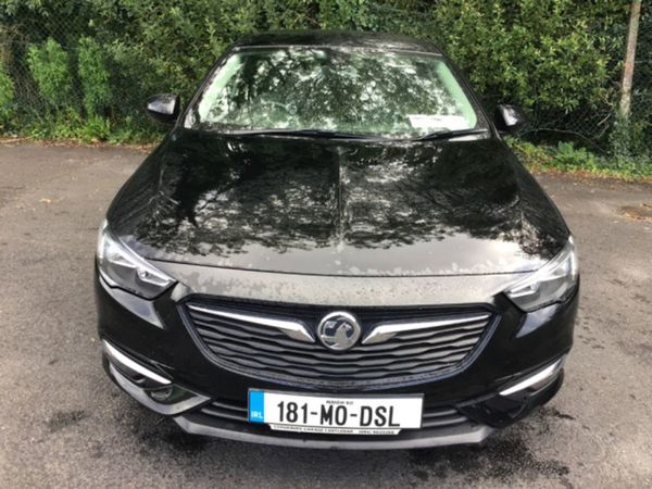 Opel Insignia Hatchback, Diesel, 2018, Black
