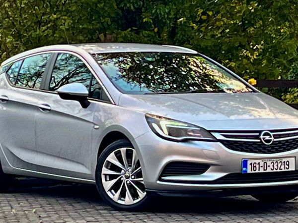 Opel Astra Hatchback, Diesel, 2016, Silver