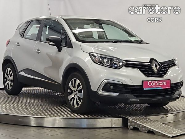 Renault Captur Hatchback, Petrol, 2019, Grey
