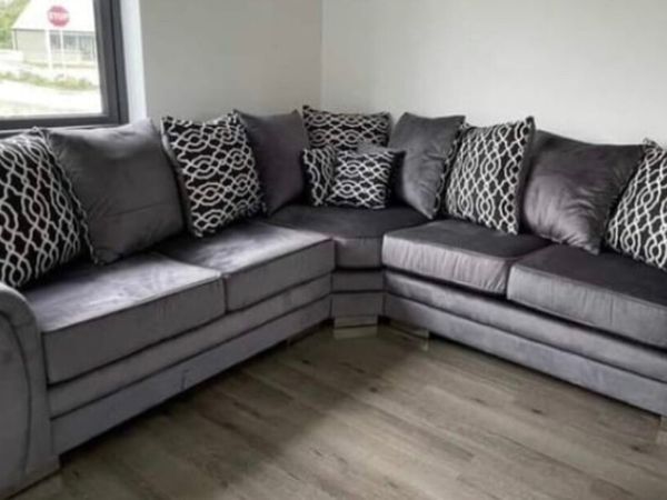 Dfs chime deals sofa