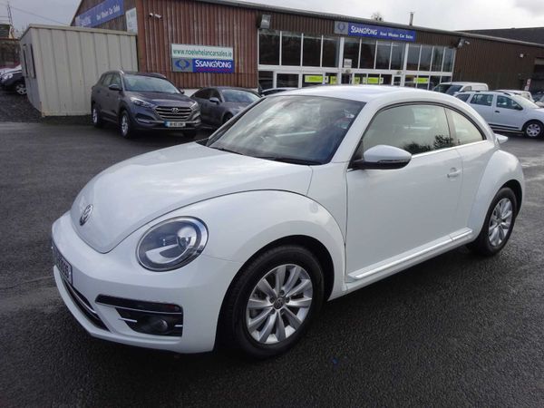 Volkswagen Beetle Hatchback, Petrol, 2017, White
