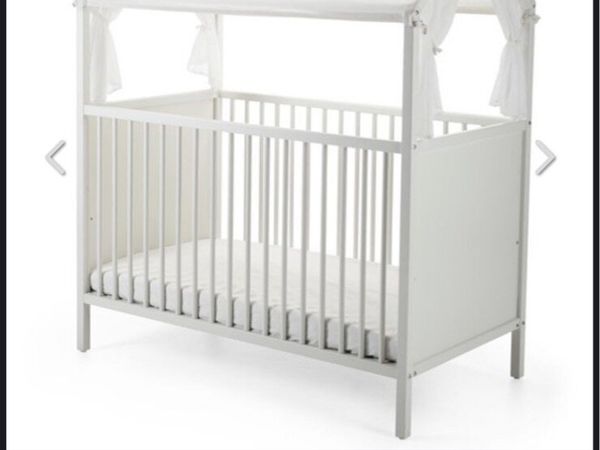 Stokke house outlet bed