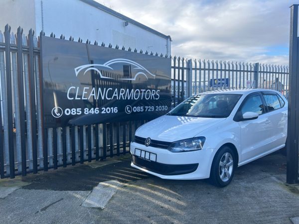 Volkswagen Polo MPV, Petrol, 2013, White