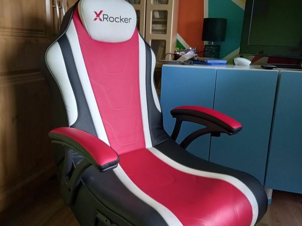 Rocker hurricane outlet 2.1 gaming chair