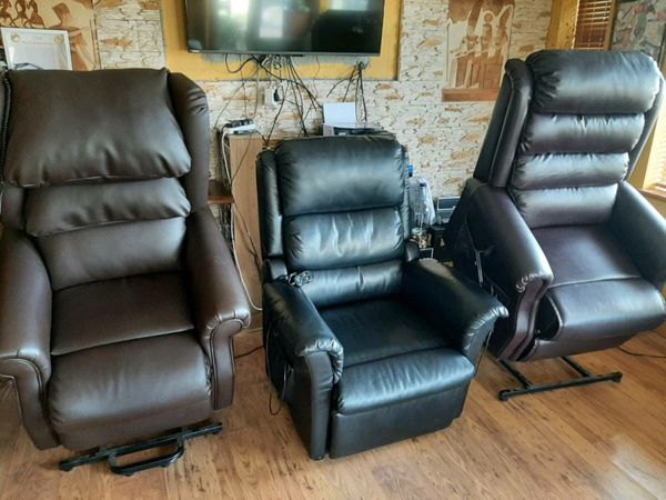 3 x riser recliner electric mobility chairs for sale in Co