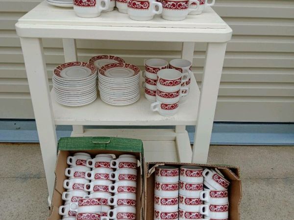 Catering crockery hotsell for sale