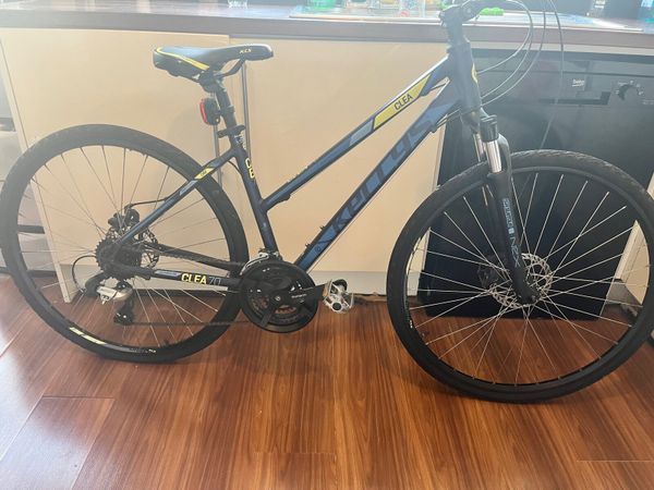 Medium Frame Hybrid Bike for sale in Co. Dublin for 160 on DoneDeal