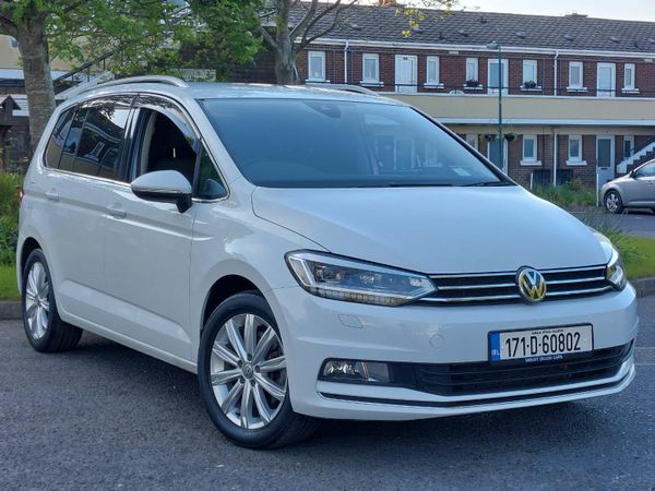 Volkswagen Touran MPV, Petrol, 2017, White
