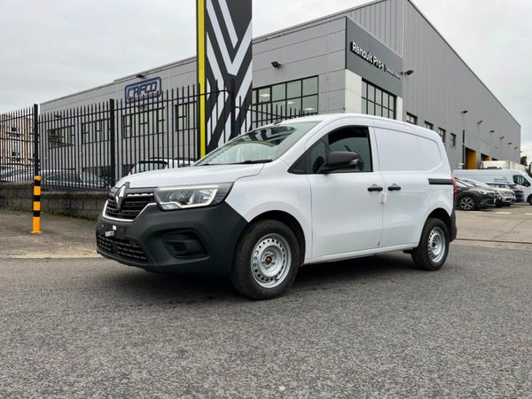 2018 Renault kangoo doe July 24 for sale in Co. Dublin for €5,950