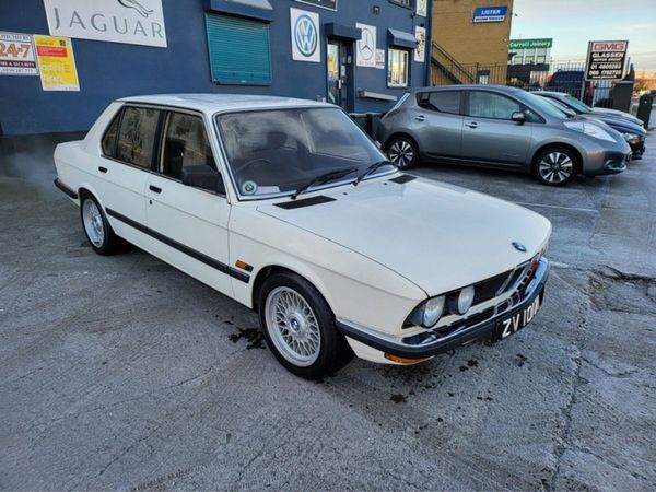 BMW 5-Series Saloon, Petrol, 1982, White