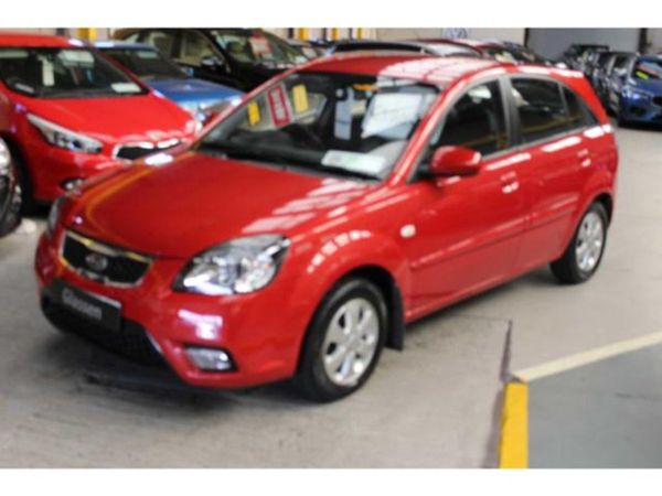 Kia Rio Hatchback, Diesel, 2011, Red