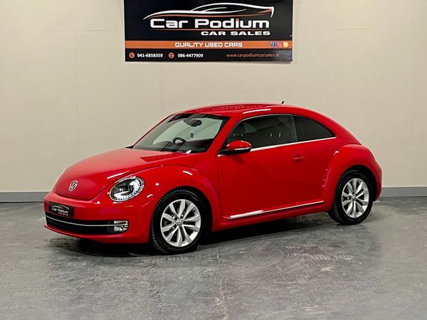 Volkswagen Beetle Hatchback, Petrol, 2013, Red