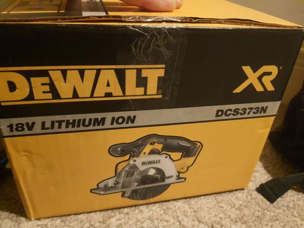 Dewalt deals saw box