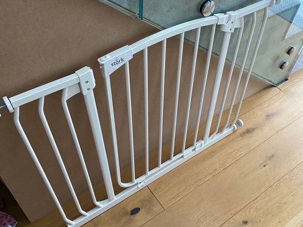 Stork best sale baby gate