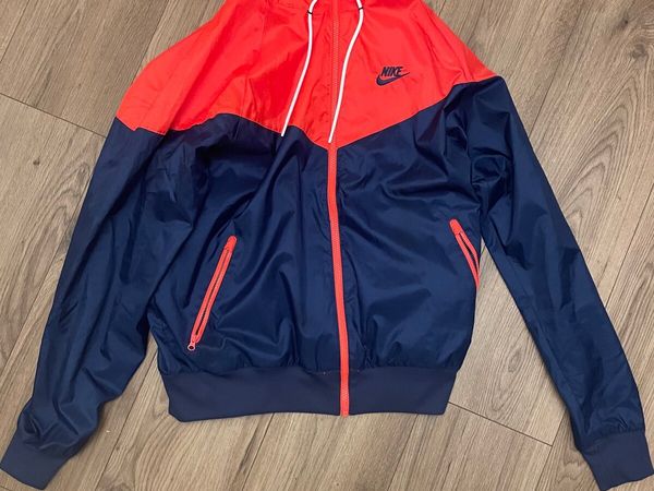 Nike sales windbreaker sale