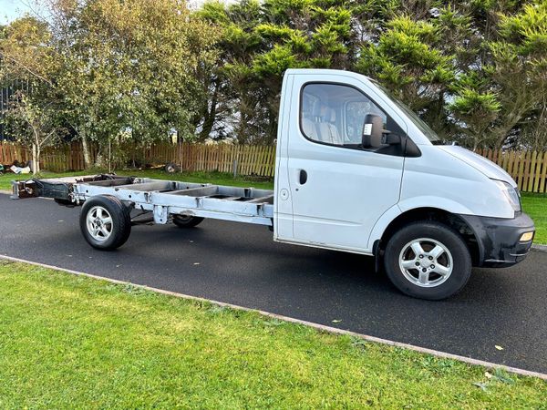 Ldv v80 cab hot sale chassis