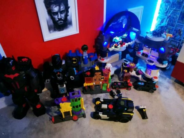 Lego best sale batcave smyths