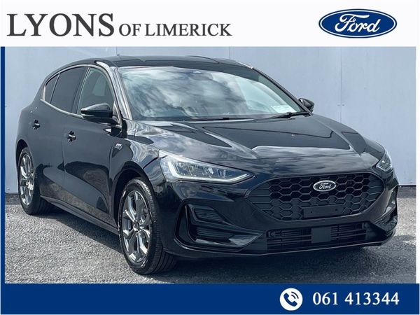 Ford Focus Hatchback, Petrol Hybrid, 2024, Black