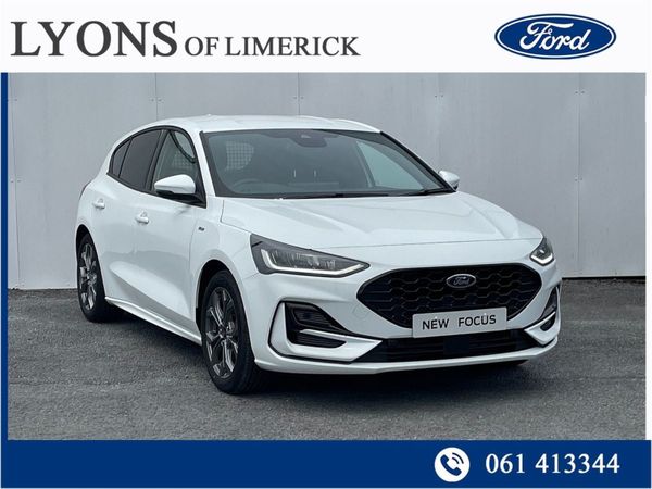 Ford Focus Hatchback, Petrol Hybrid, 2025, White