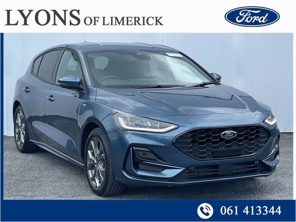 Ford Focus Hatchback, Petrol Hybrid, 2025, Blue