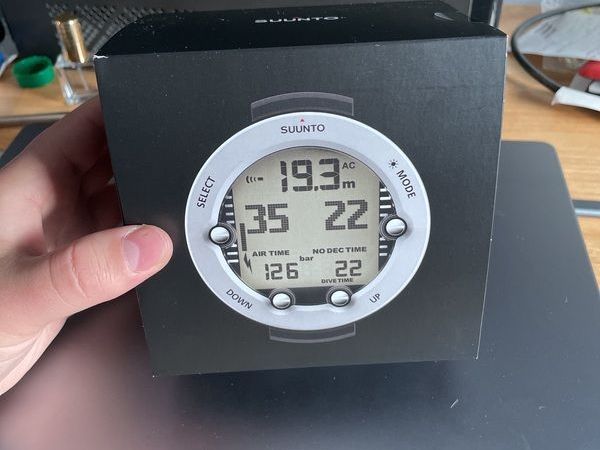 Suunto vyper cheap novo white