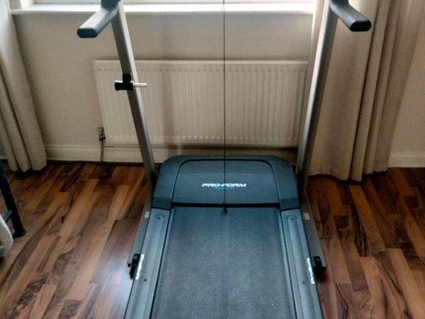 Proform best sale treadmill argos