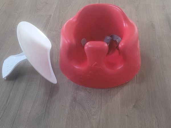 Red bumbo discount seat with tray