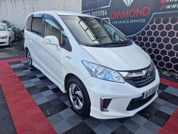 Honda Freed MPV, Petrol Hybrid, 2016, White