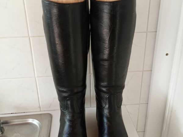 Leather riding store boots size 9