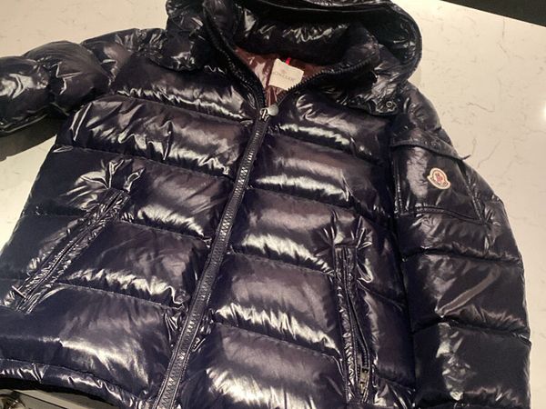 Moncler maya jacket outlet mens black