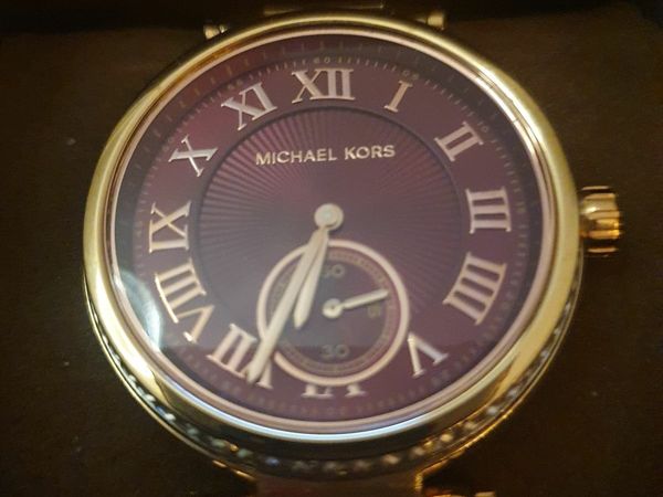 Michael kors on sale smart watch pink