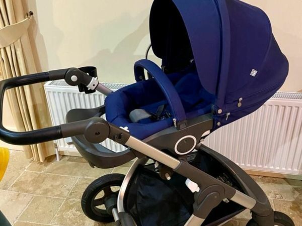 Second hand store stokke pram