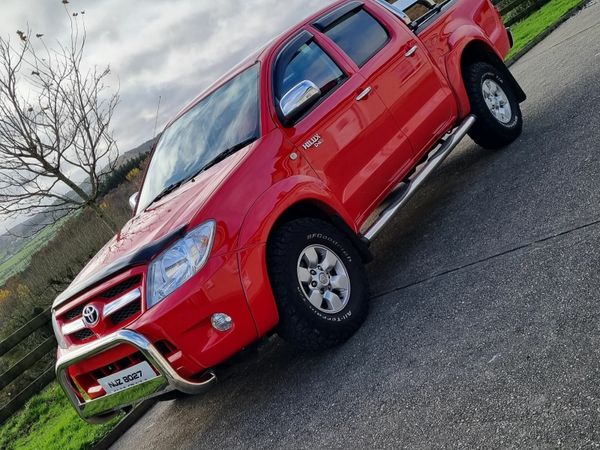 Toyota Hilux Pick Up, Diesel, 2006, Red