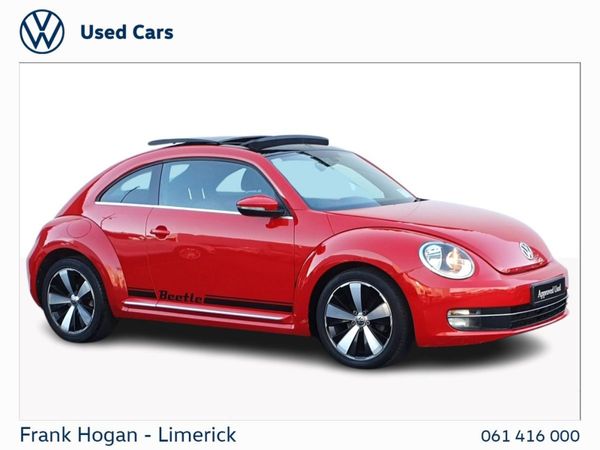 Volkswagen Beetle Hatchback, Petrol, 2015, Red