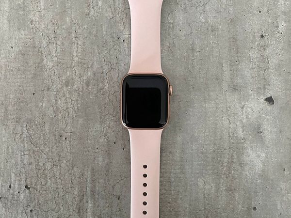 Apple watch 2 outlet for sale used