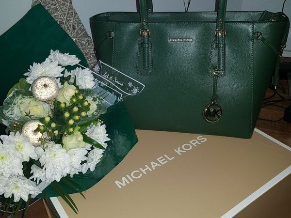 michael kors tote 11 Handbags Ads For Sale in Ireland DoneDeal