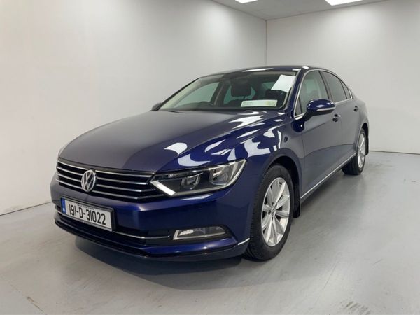 Volkswagen Passat Saloon, Diesel, 2019, Blue