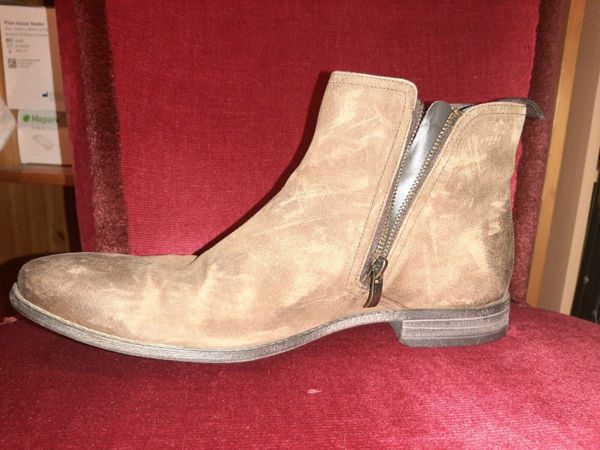 Clarks chelsea hot sale boots sale