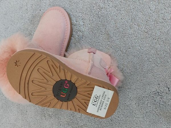 Baby ugg on sale boots size 4