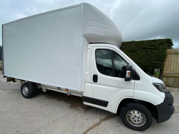 Luton truck best sale for sale